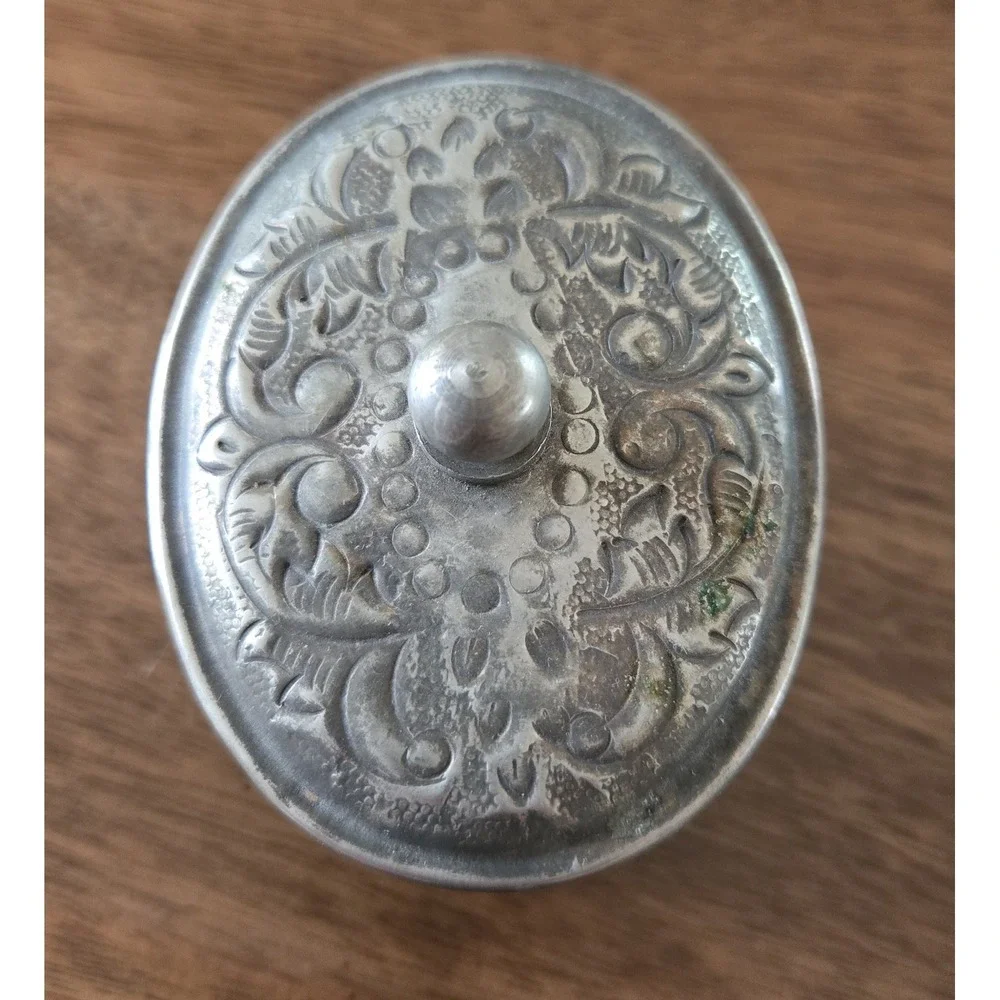 Early 20th Century Silverplate Repoussé/Chased Floral Design Trinket/Snuff Box
